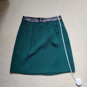 Banana Republic Green Pleated Pencil Skirt Knee-Length